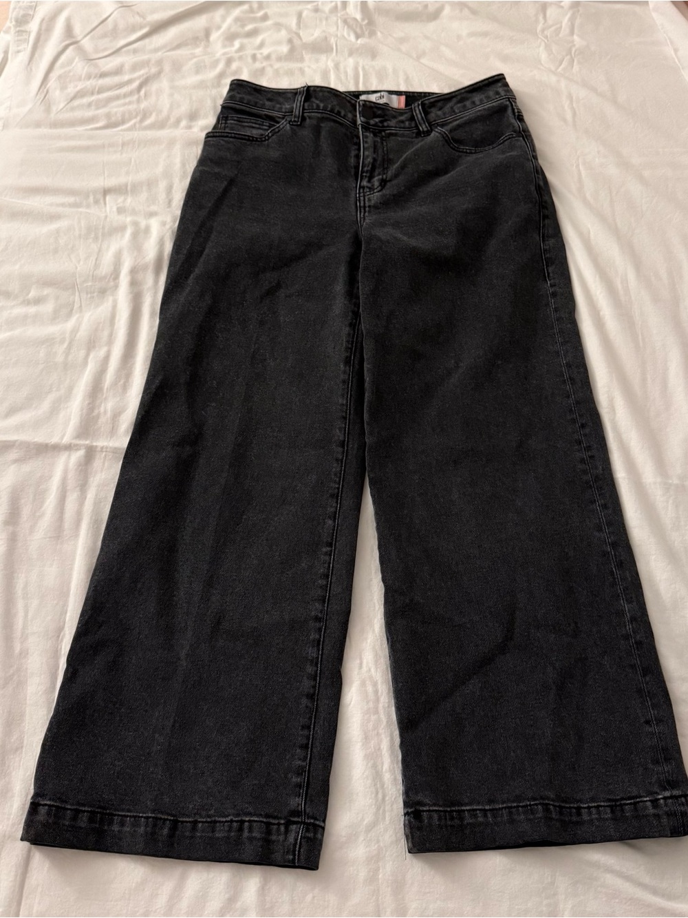 Cabi Lennox black wide leg jeans in a size 6